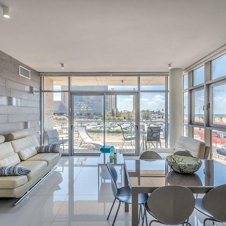 תל אביב Beautiful Sunny 3 Bedrooms In Font Of The Beach מראה חיצוני תמונה