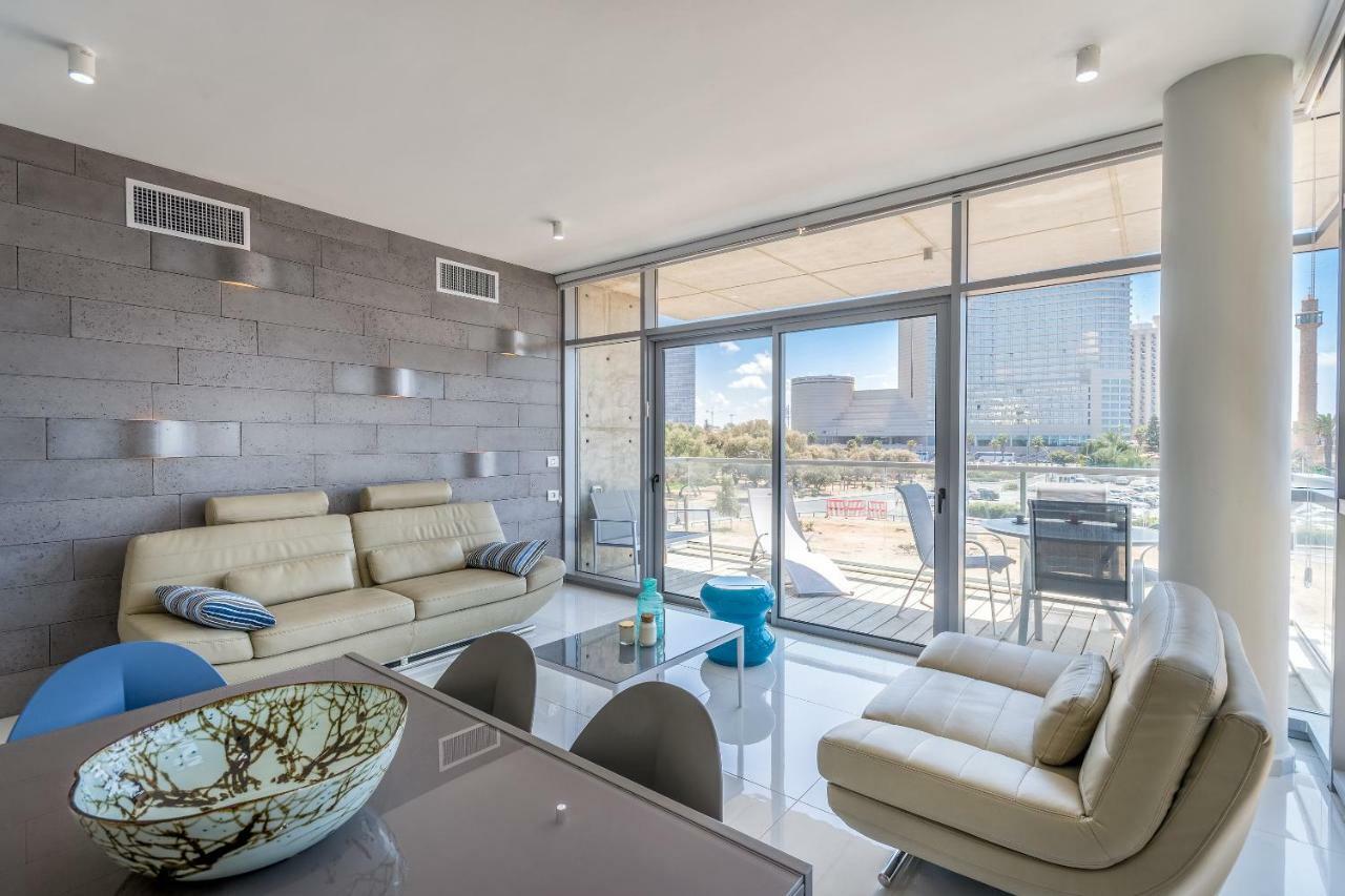 תל אביב Beautiful Sunny 3 Bedrooms In Font Of The Beach מראה חיצוני תמונה