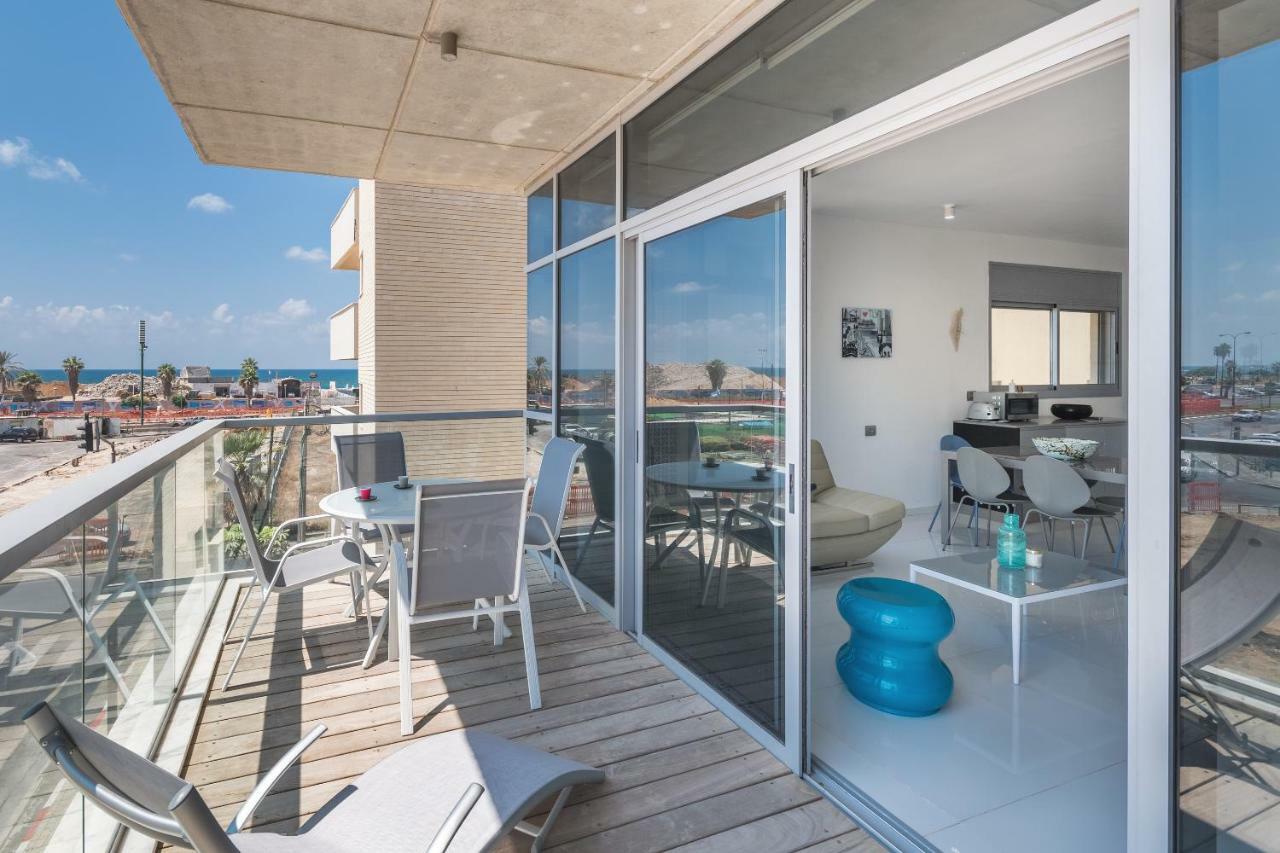 תל אביב Beautiful Sunny 3 Bedrooms In Font Of The Beach מראה חיצוני תמונה